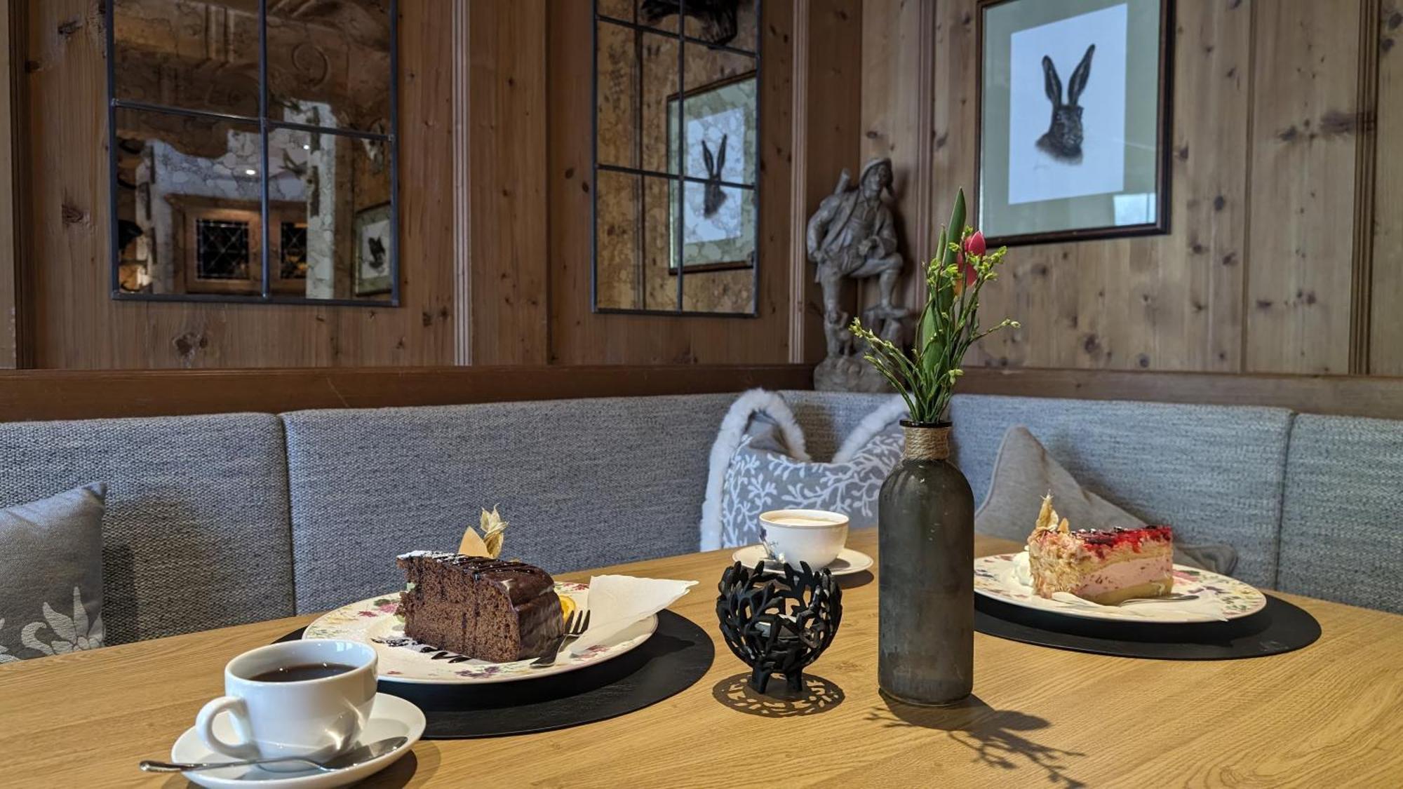 Hotel Almhof Hochfügen Eksteriør billede