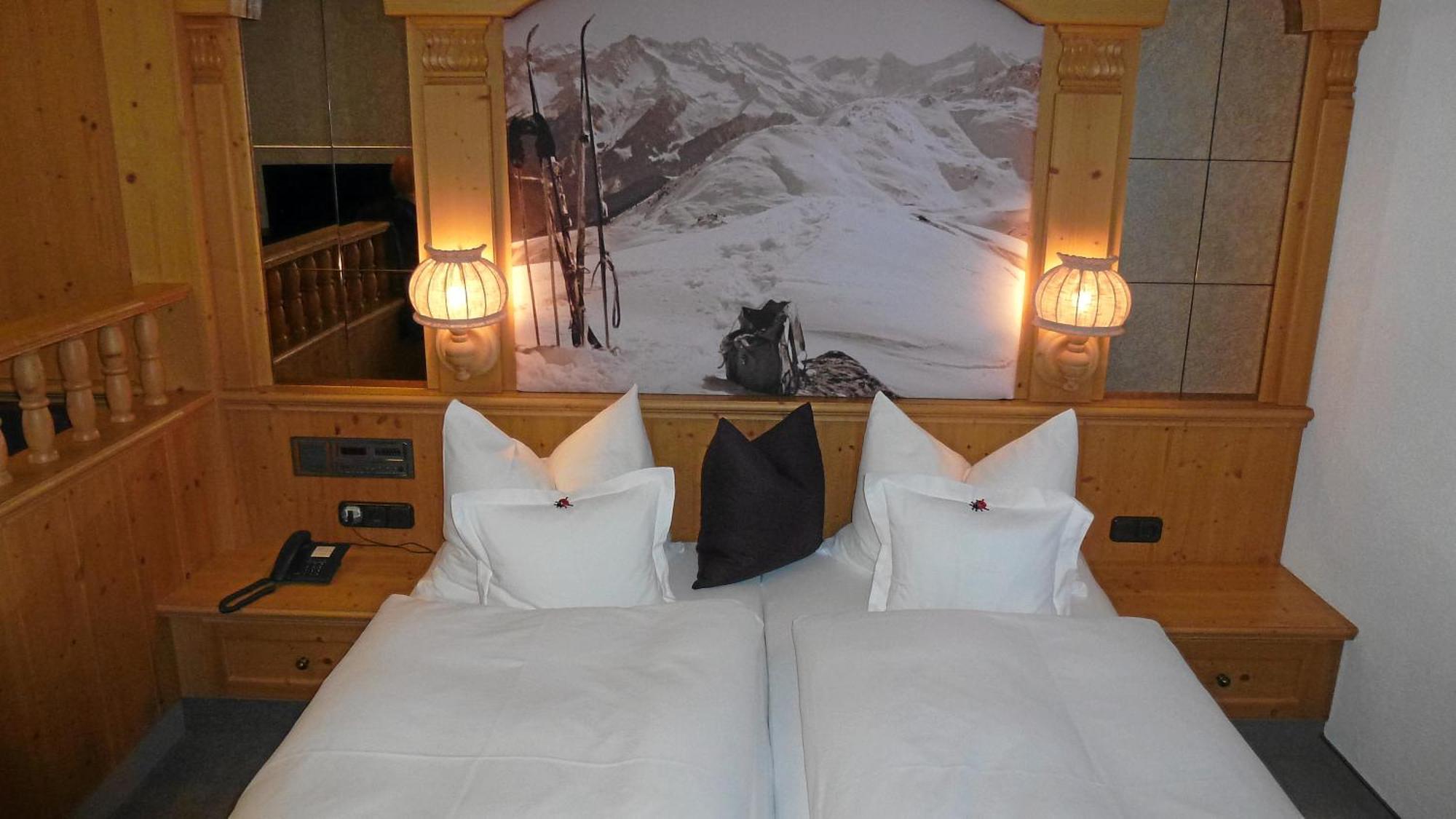 Hotel Almhof Hochfügen Eksteriør billede